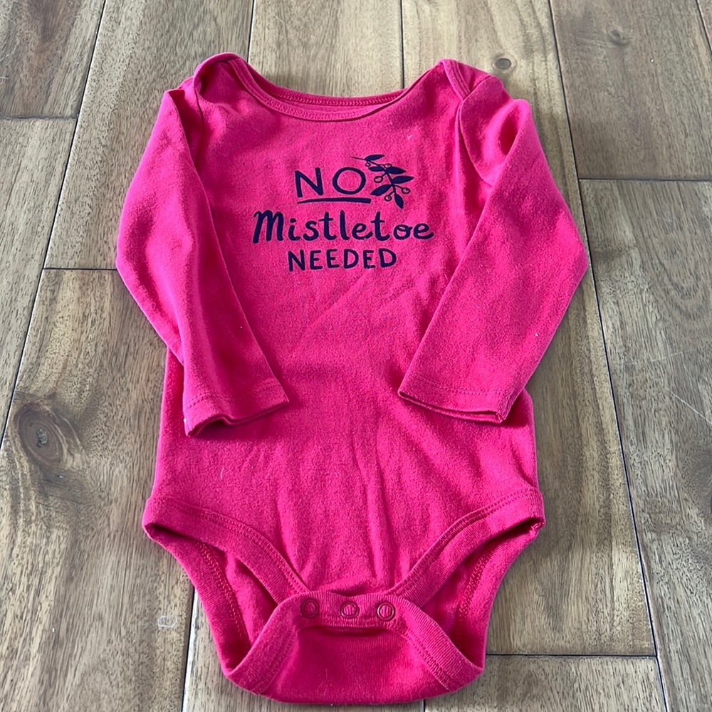 Christmas long sleeve onesie 🌲